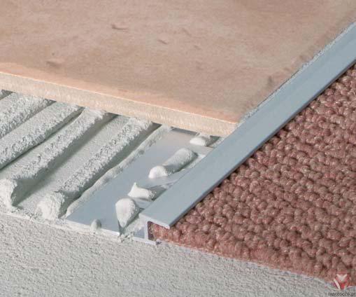 4831-280-08025.  Barras 2,50 metros. Aço Inox - Carpet Trim - Blanke